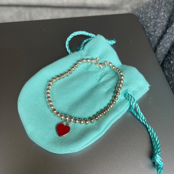 ♥️ Tiffany & Co: Authentic Red Heart Tag Bead Bracelet ♥️ - Picture 3 of 10